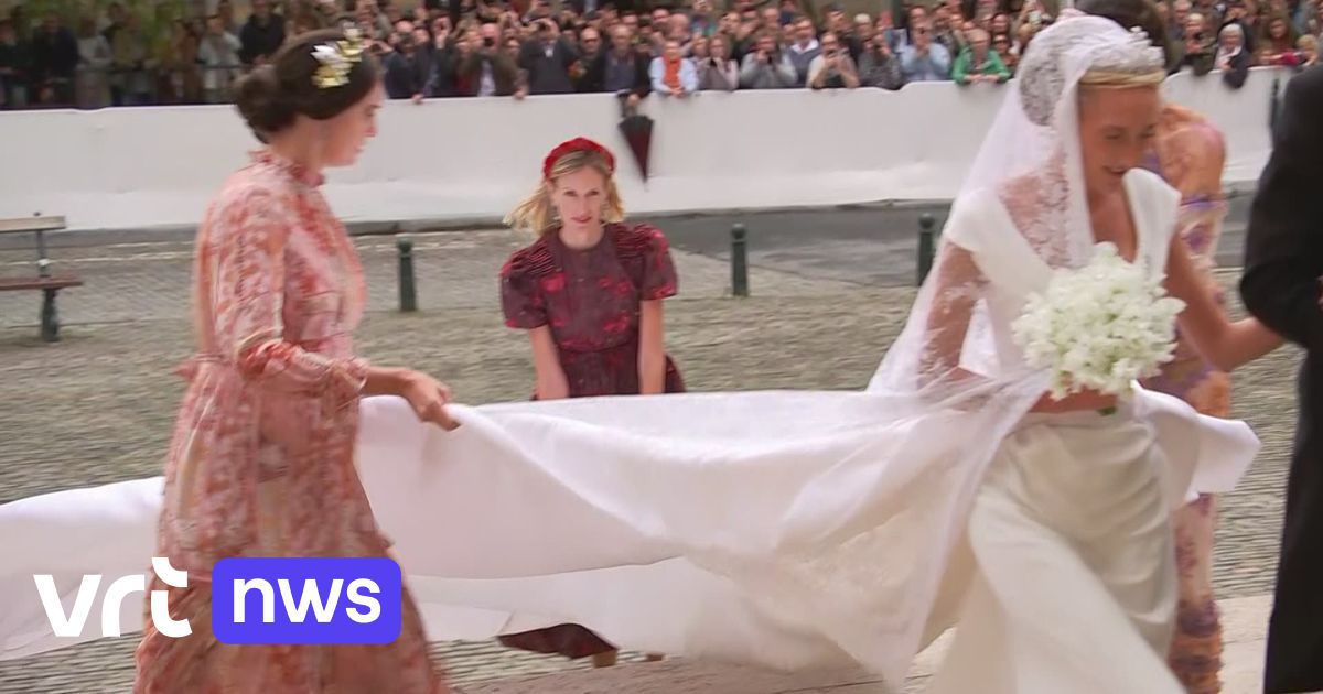 Beaucoup de vent à l'extérieur de la cathédrale et 'Amazing Grace' à l'intérieur lors du mariage de la princesse Maria Laura et de William Isvy