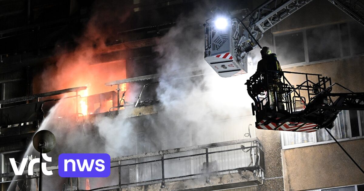 130 personnes évacuées suite à un incendie qui fait rage dans un immeuble à Bruxelles