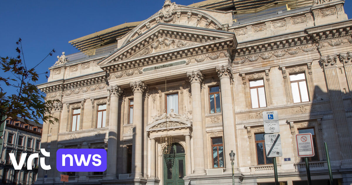 Le bâtiment rénové de la Bourse de Bruxelles séduit les visiteurs