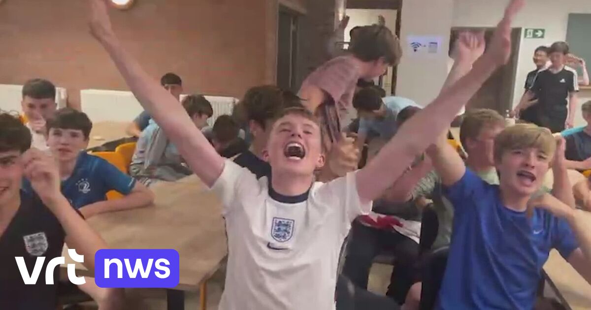 Les supporters anglais en Belgique visent le succès en Coupe du monde (VIDEO)