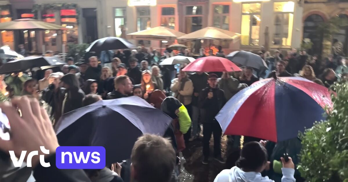 Manifestation devant l'hôtel de ville de Gand alors que les Verts sont exclus de la coalition municipale