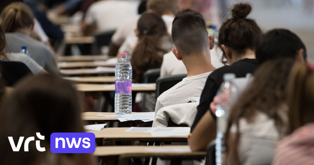 Montage Concern Chatgpt a été utilisé pendant l'examen d'entrée en médecine
