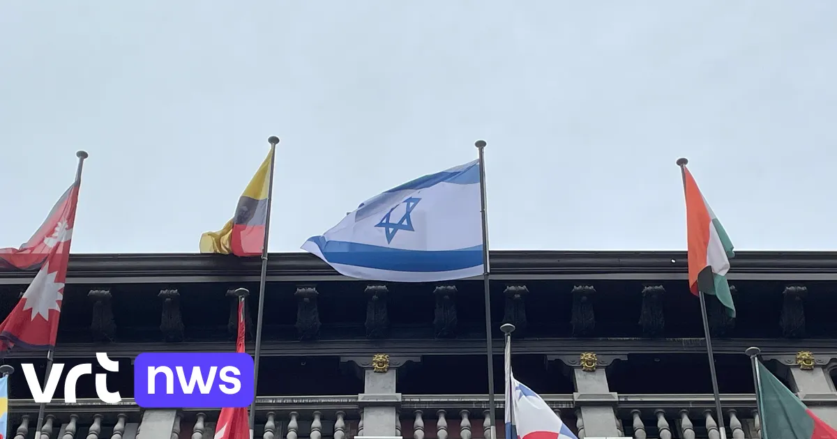Le drapeau israélien à l'hôtel de ville d'Anvers déclenche de nouvelles tensions au sein du gouvernement municipal