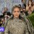 Rihanna porte une robe inspirée de l'architecture flamande au Met Gala